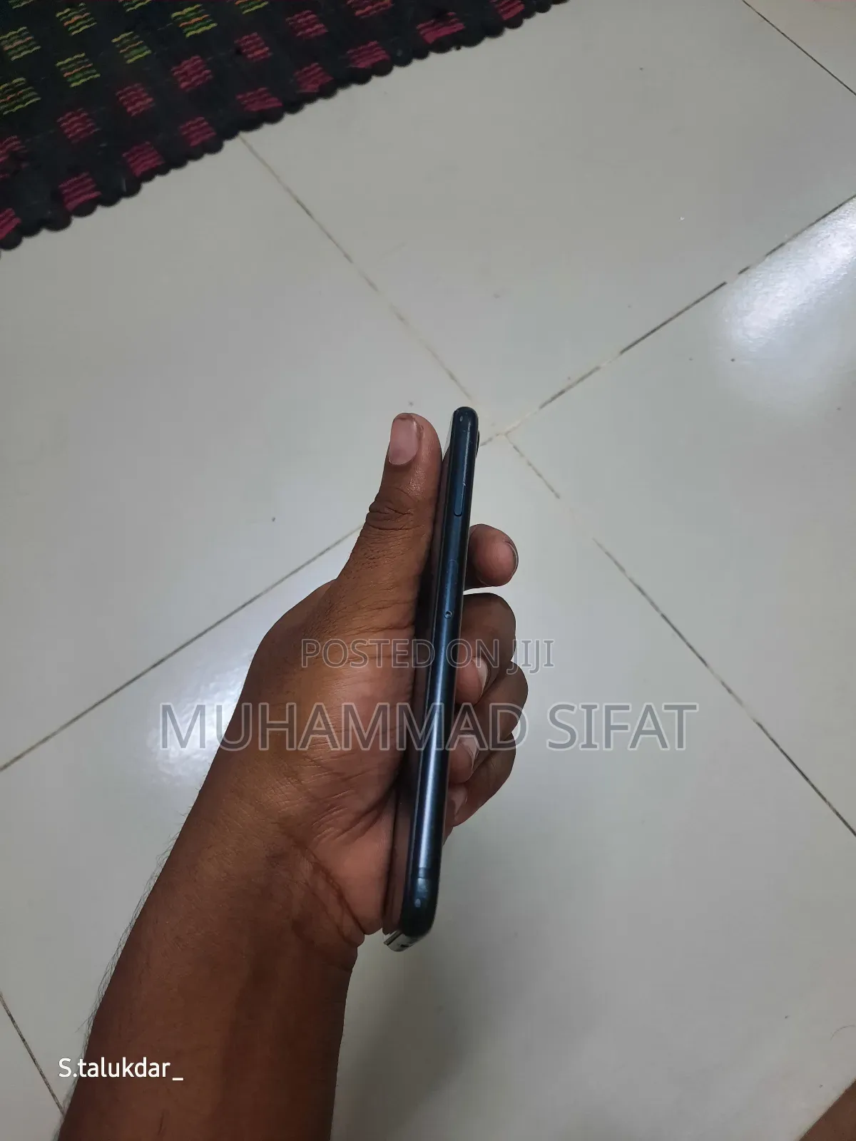 Apple iPhone SE (2020) 64 GB Black