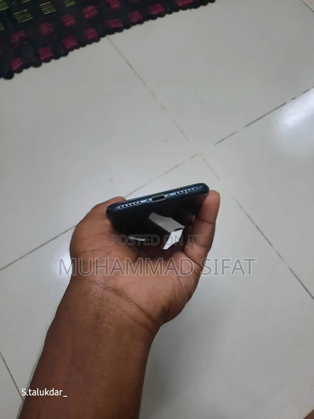 Apple iPhone SE (2020) 64 GB Black