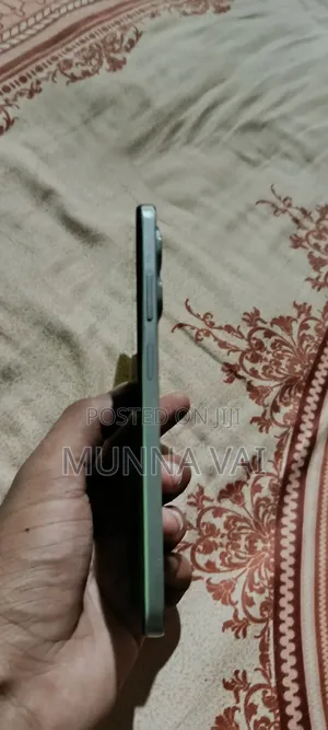 Infinix Hot 50i 128 GB Silver