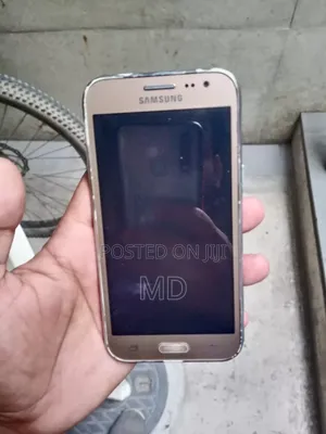 Samsung Galaxy J2 8 GB Gold