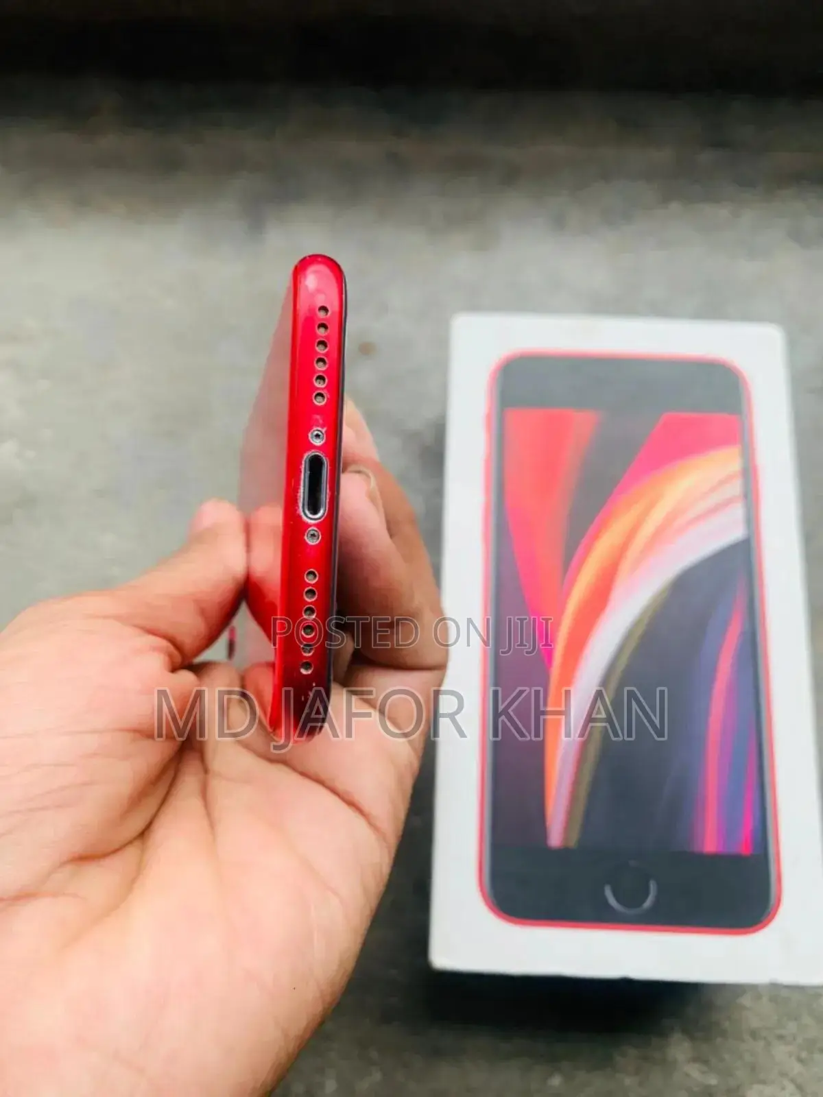 Apple iPhone SE (2020) 64 GB Red