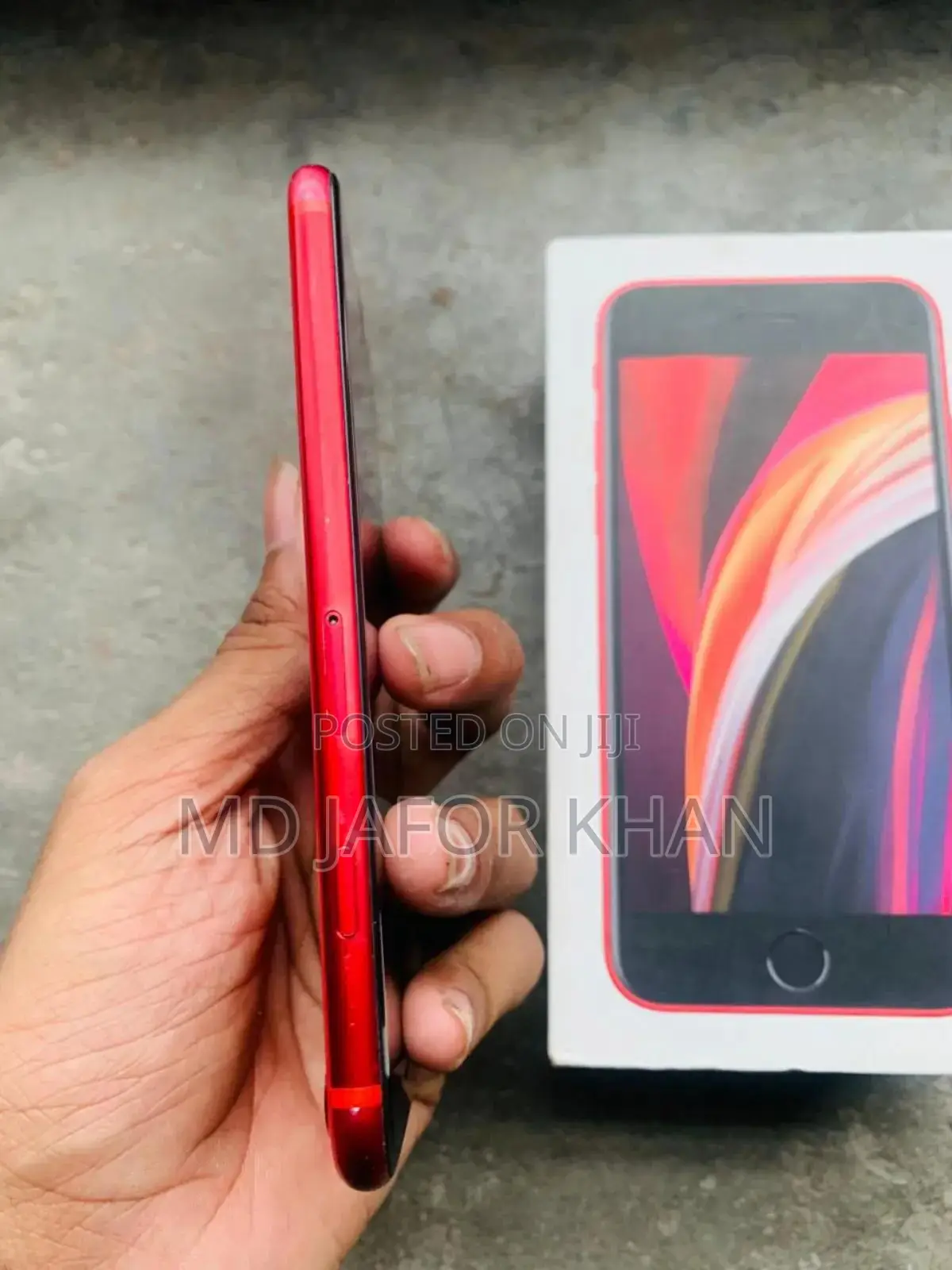 Apple iPhone SE (2020) 64 GB Red