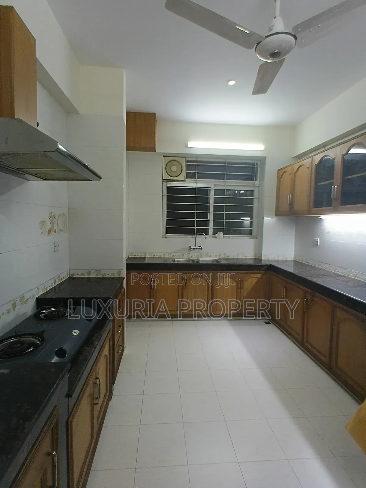 3bdrm Apartment in Gulshan for Rent