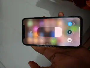 Photo - Apple iPhone XS 64 GB Black