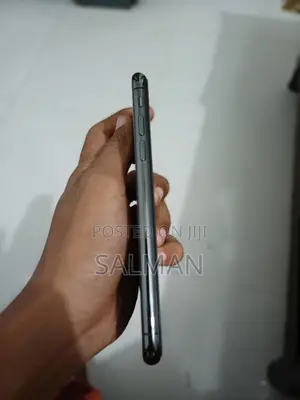 Apple iPhone XS 64 GB Black