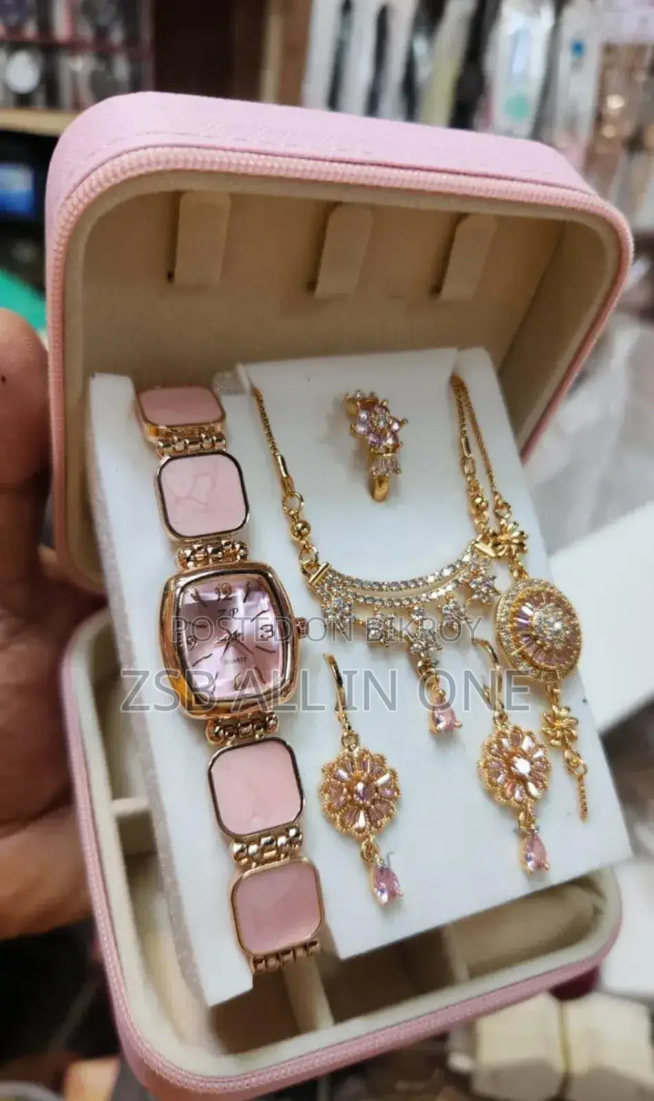 Eye-Catching 6-in-1 Jewelry and Watch Set