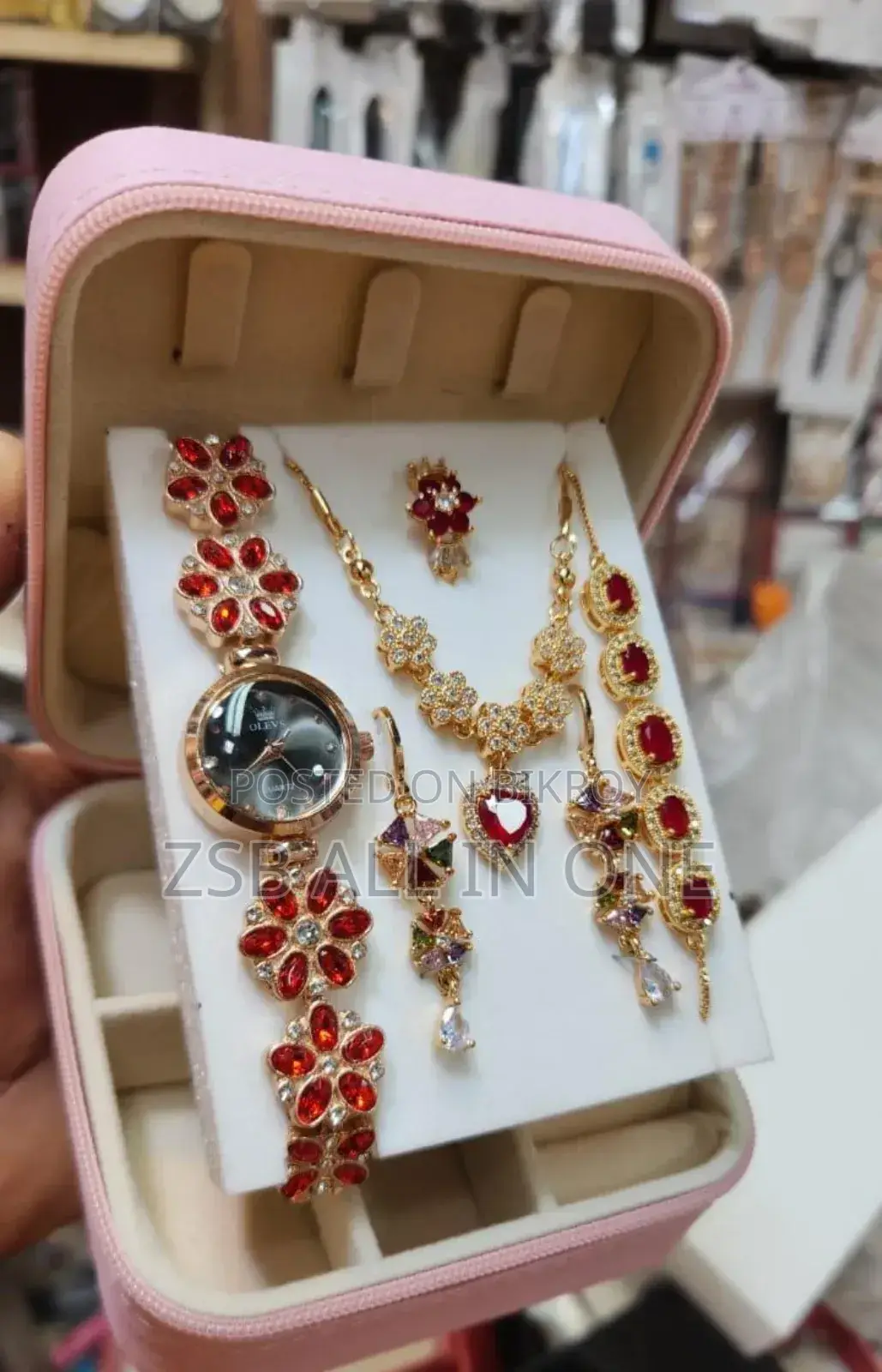 Eye-Catching 6-in-1 Jewelry and Watch Set