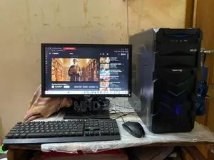 Desktop Computer 8GB AMD Ryzen 3 HDD 1T