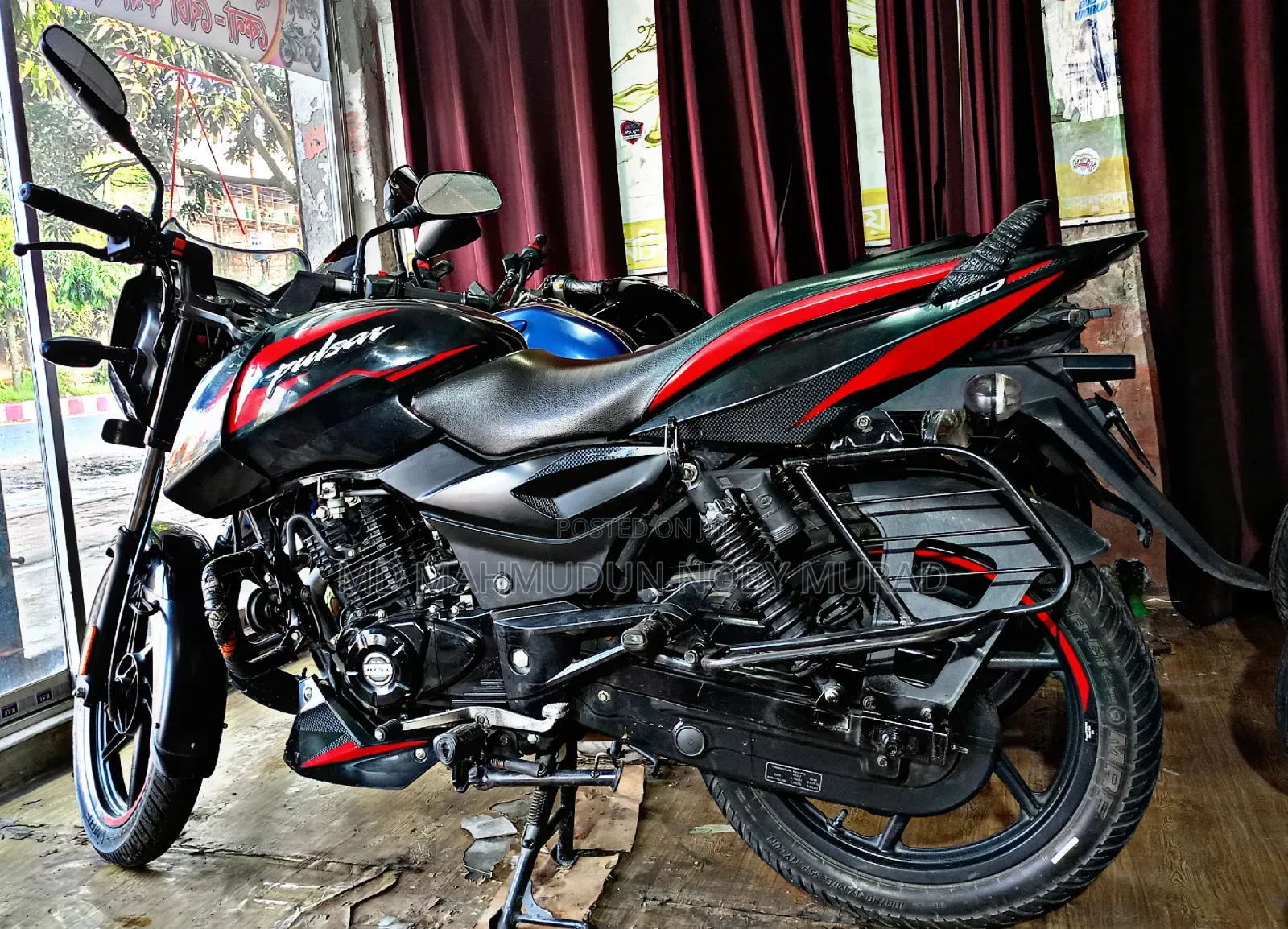 Bajaj Pulsar 150 2024 Black