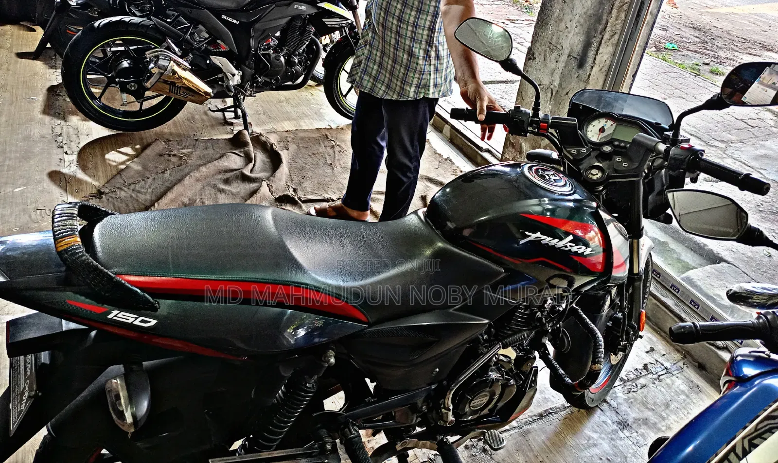 Bajaj Pulsar 150 2024 Black