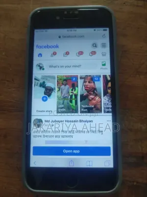 Photo - Apple iPhone 6 64 GB Silver