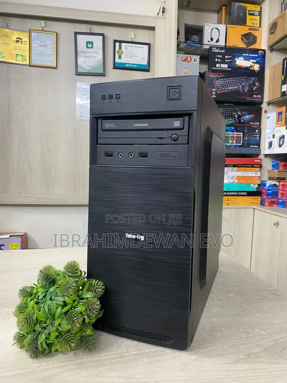 Intel Core I5 7th Gen 2.80ghz,Ddr- 4 8gb Ram , Ssd: 120gb M.2