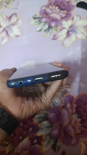 Photo - Realme Narzo 128 GB Silver