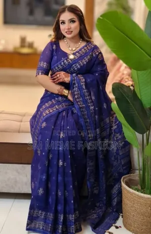 Half Silk Screen Print Saree With Blouse Piece