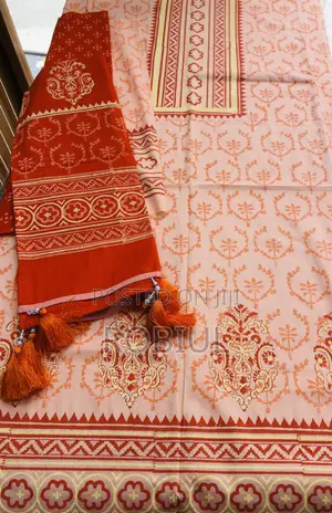 Photo - Unstich Block Dress