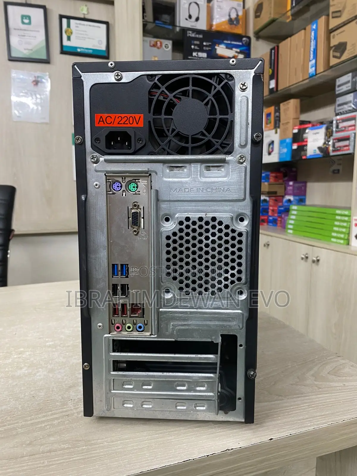 Desktop Pc Intel Core I3 7th Gen 3.90ghz, 8gb Ram DDR- 4, Ssd: 240gb