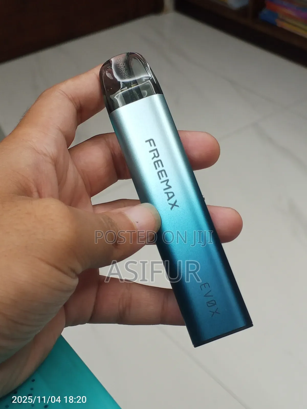 Freemax Pod Device Six Colors Available, With Free 10ml Juice