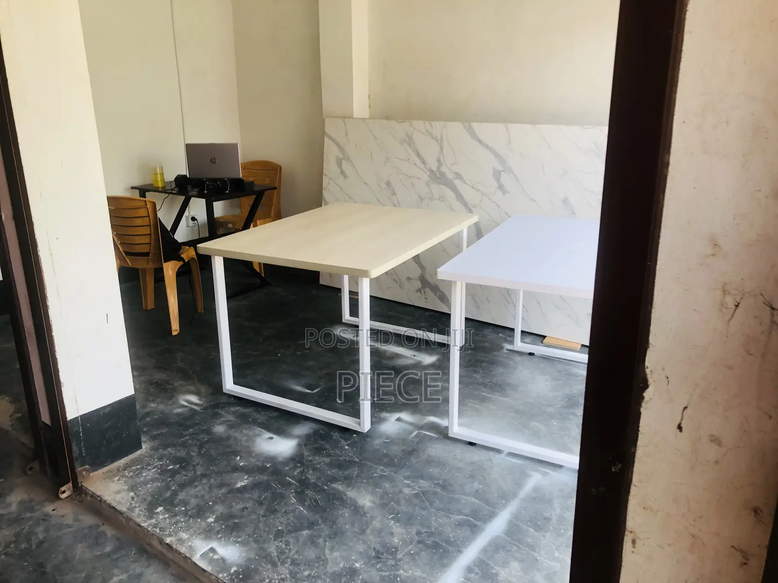 Smart Dining Table With 4 Tulip Chair (Full Set)