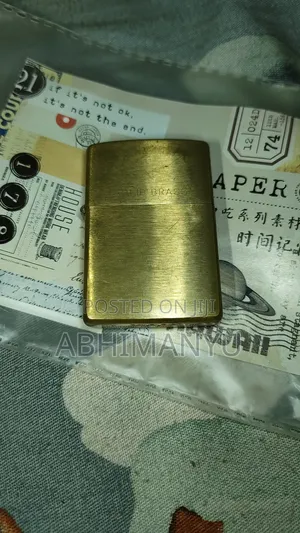 Zippo Solid Brass Polished Lighter