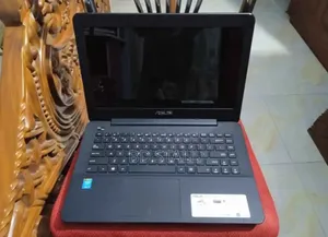 Laptop Asus VivoBook S14 S410UA 8GB Intel Core I5 HDD 1T