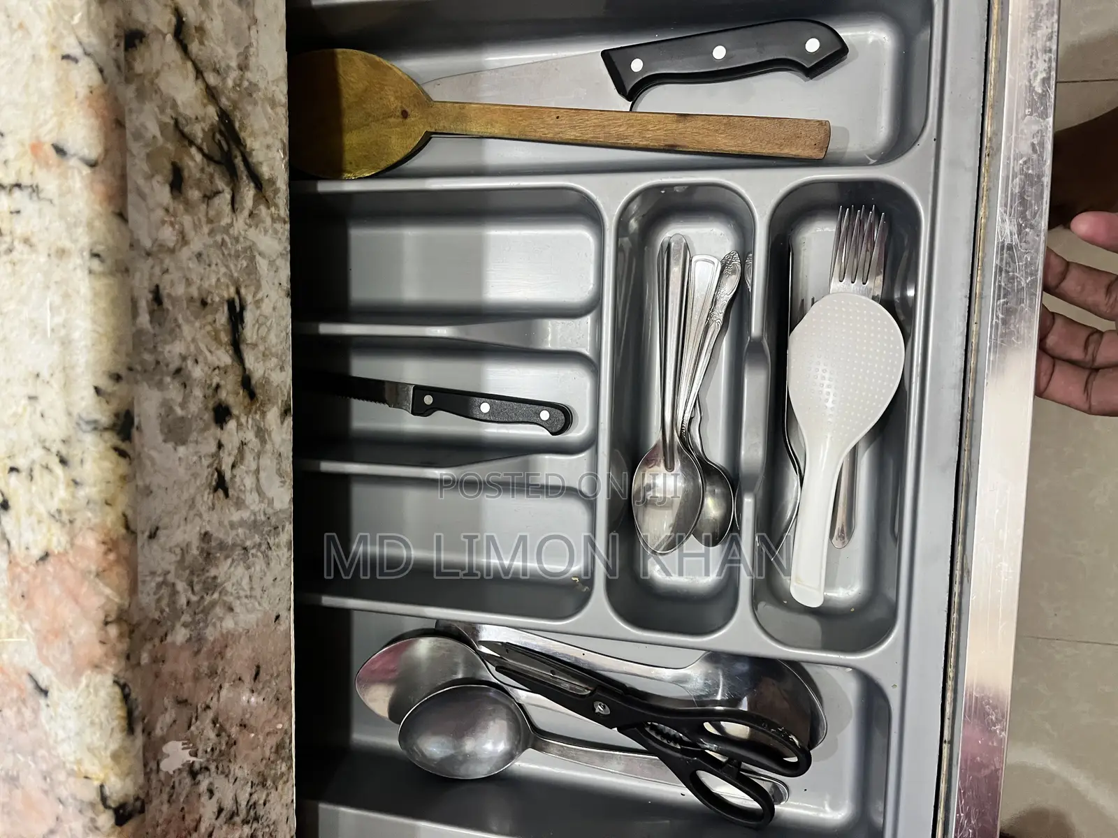 Furnished 4bdrm Apartment in Bangladesh, Aftab Nagar for Rent