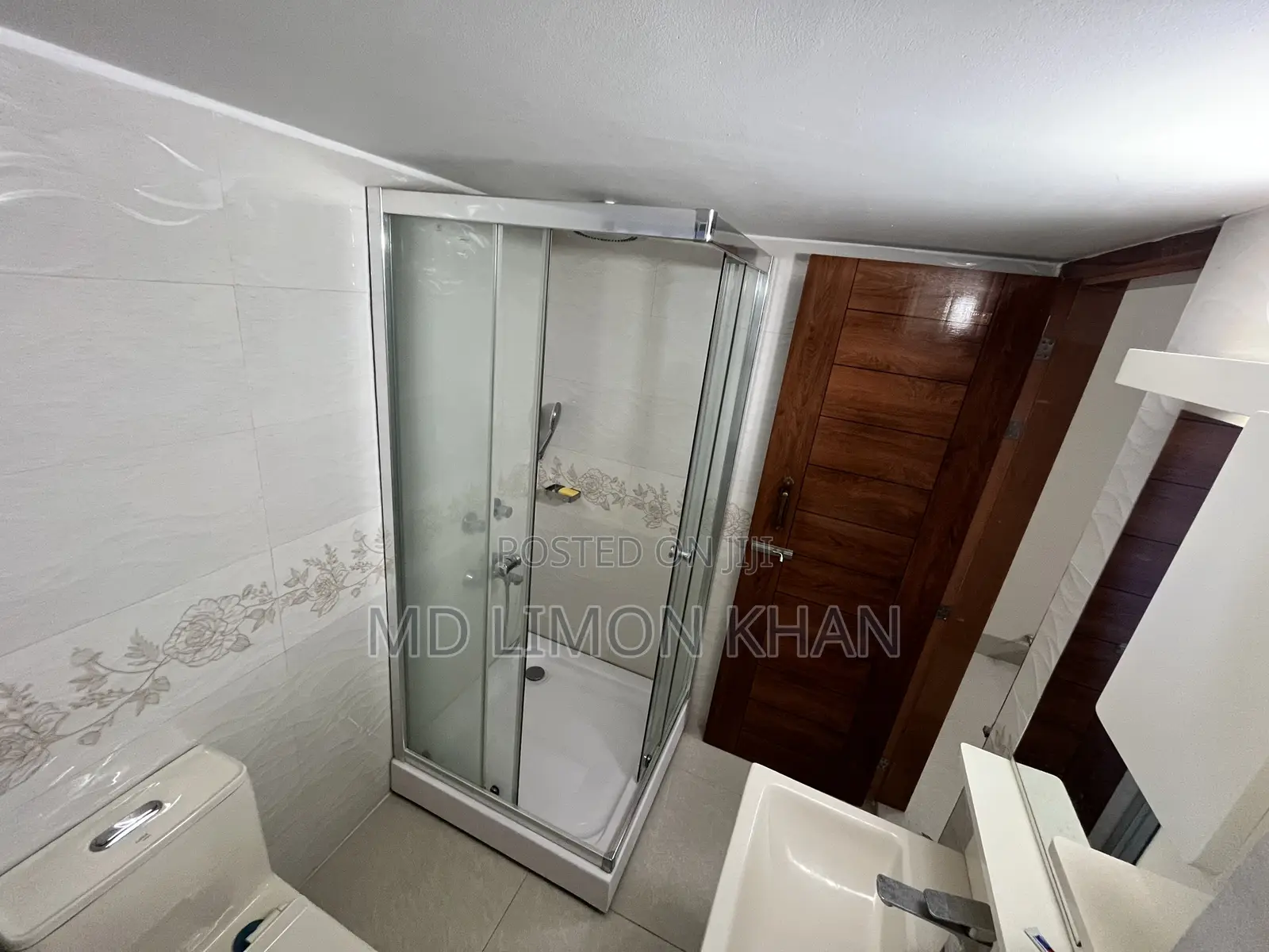 Furnished 4bdrm Apartment in Bangladesh, Aftab Nagar for Rent