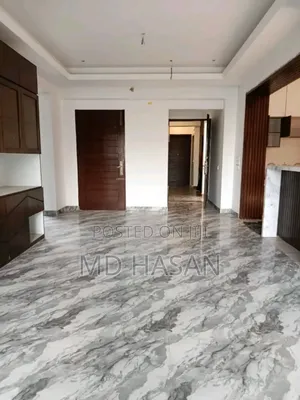 4bdrm Apartment in Semi Furnished for Rent