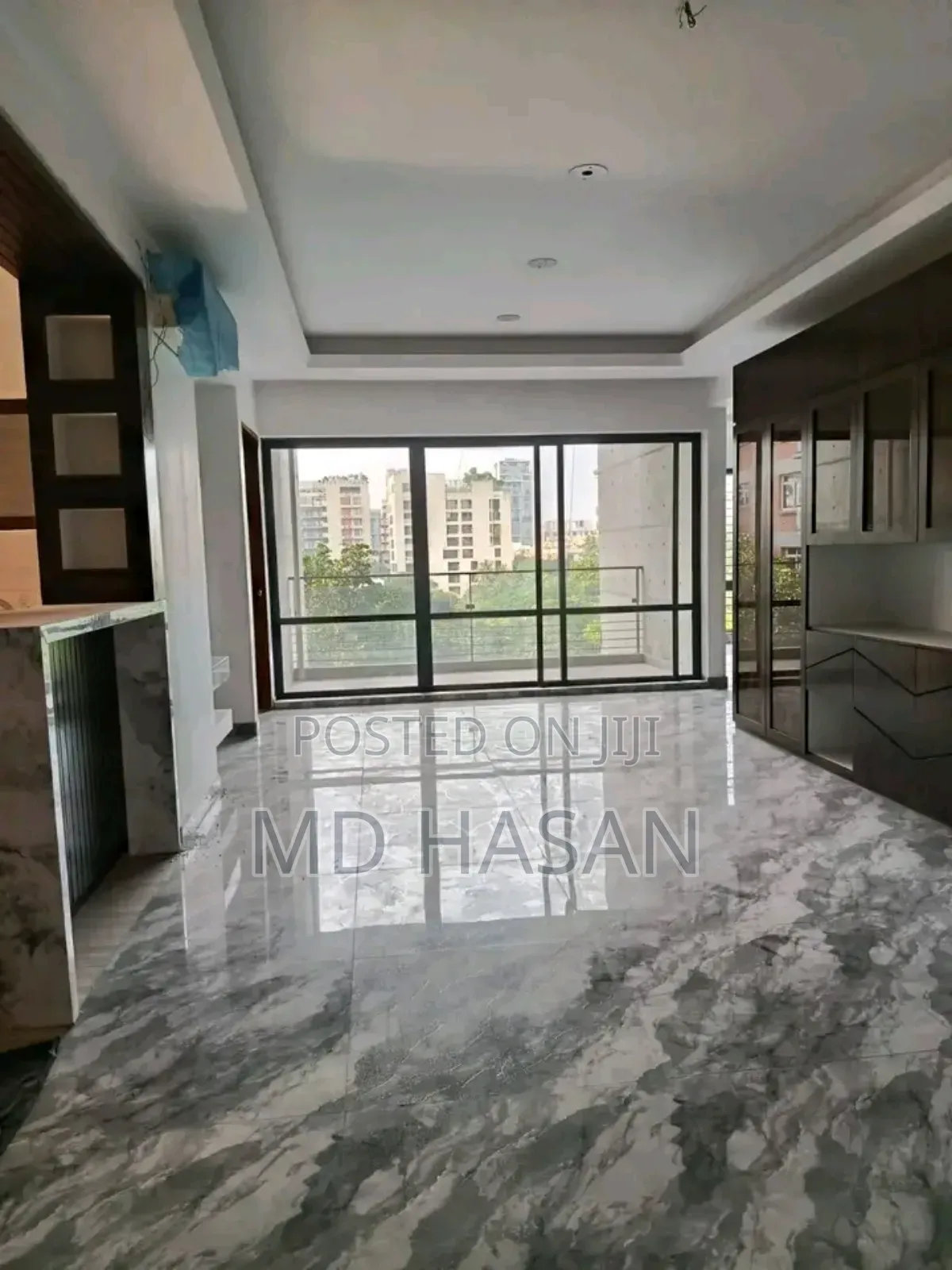 4bdrm Apartment in Semi Furnished for Rent