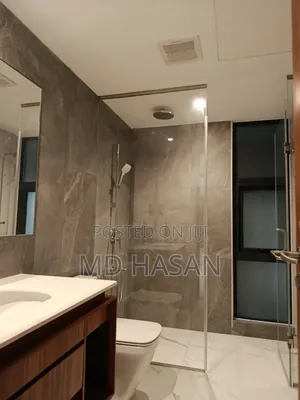 4bdrm Apartment in Semi Furnished for Rent