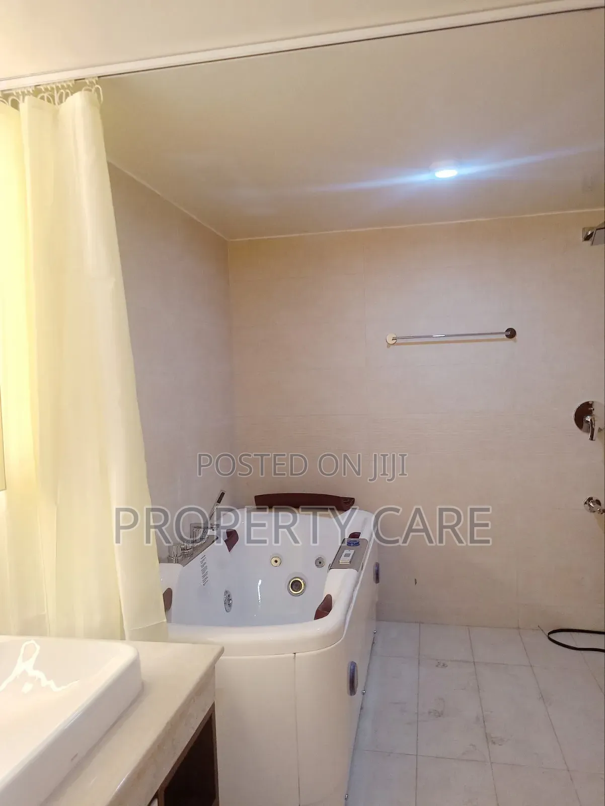 Furnished 4bdrm Apartment in Gulshan for Rent