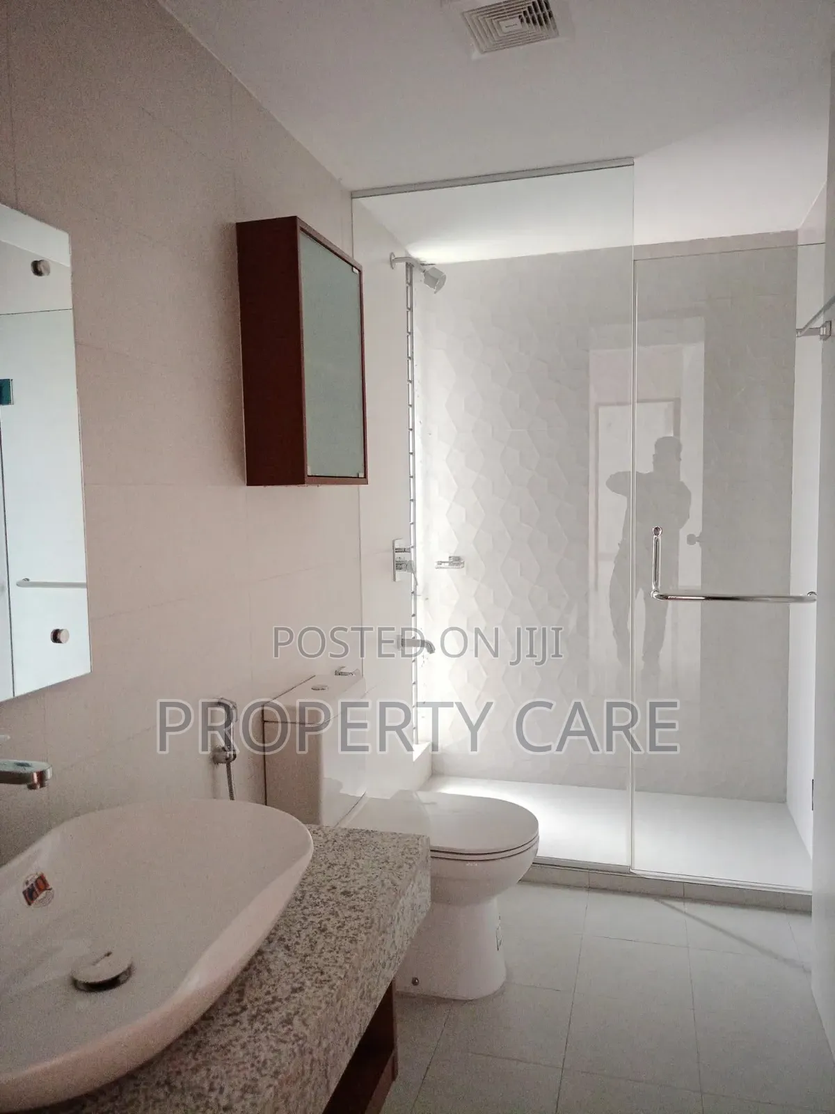 3bdrm Apartment in Gulshan for Rent