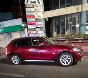 Photo - BMW X1 2010 Red