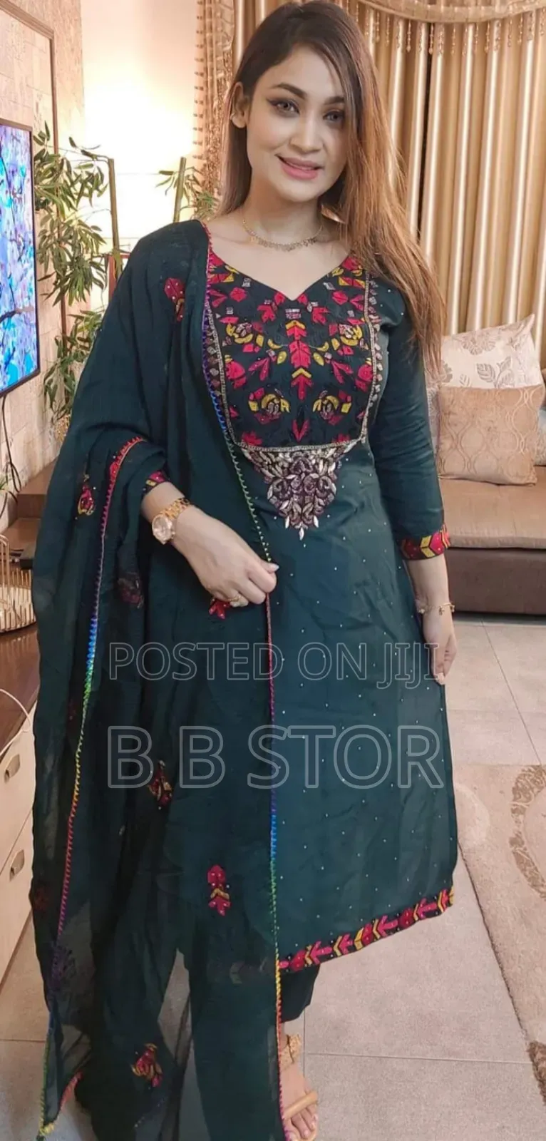 আনস্টিজ স্ক্রিন প্রিন্ট থ্রি-পিস