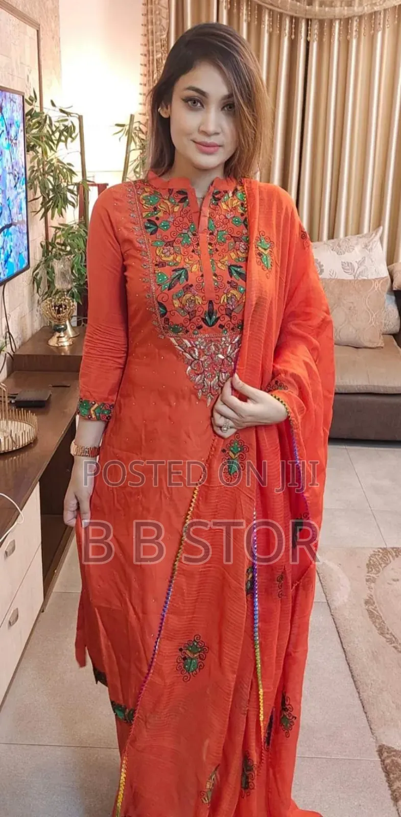 আনস্টিজ স্ক্রিন প্রিন্ট থ্রি-পিস