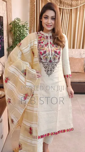 আনস্টিজ স্ক্রিন প্রিন্ট থ্রি-পিস