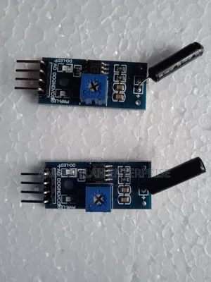 Photo - Vibration Sensor Module Often Used in Projects