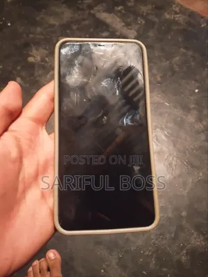 Photo - Realme C11 32 GB Purple