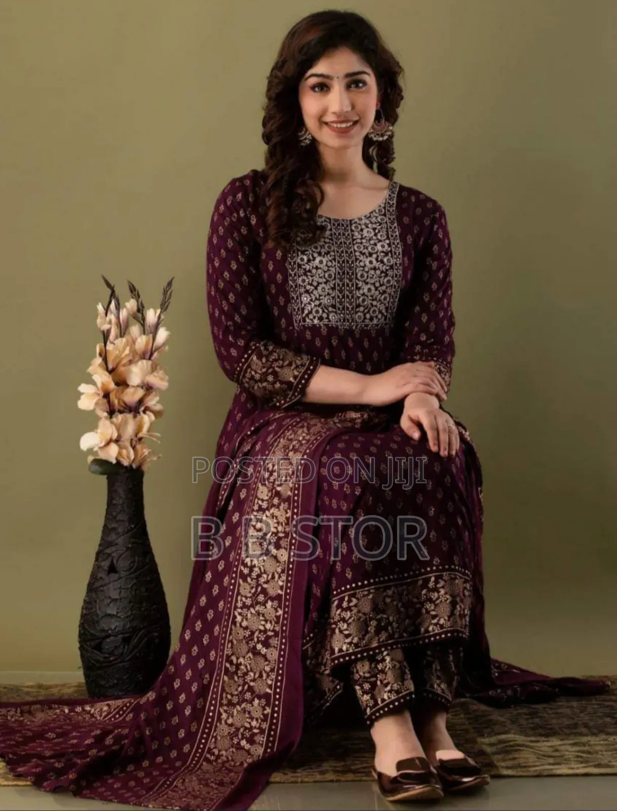 আনস্টিজ স্ক্রিন প্রিন্ট থ্রি-পিস নতুন আপডেট