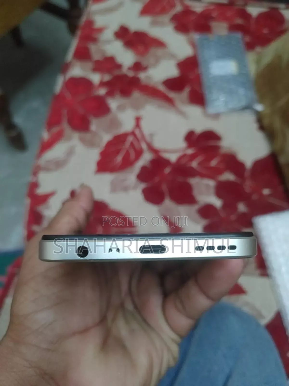 Realme V30 128 GB Orange