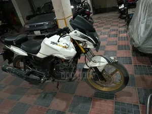 Hero Hunk 2019 White