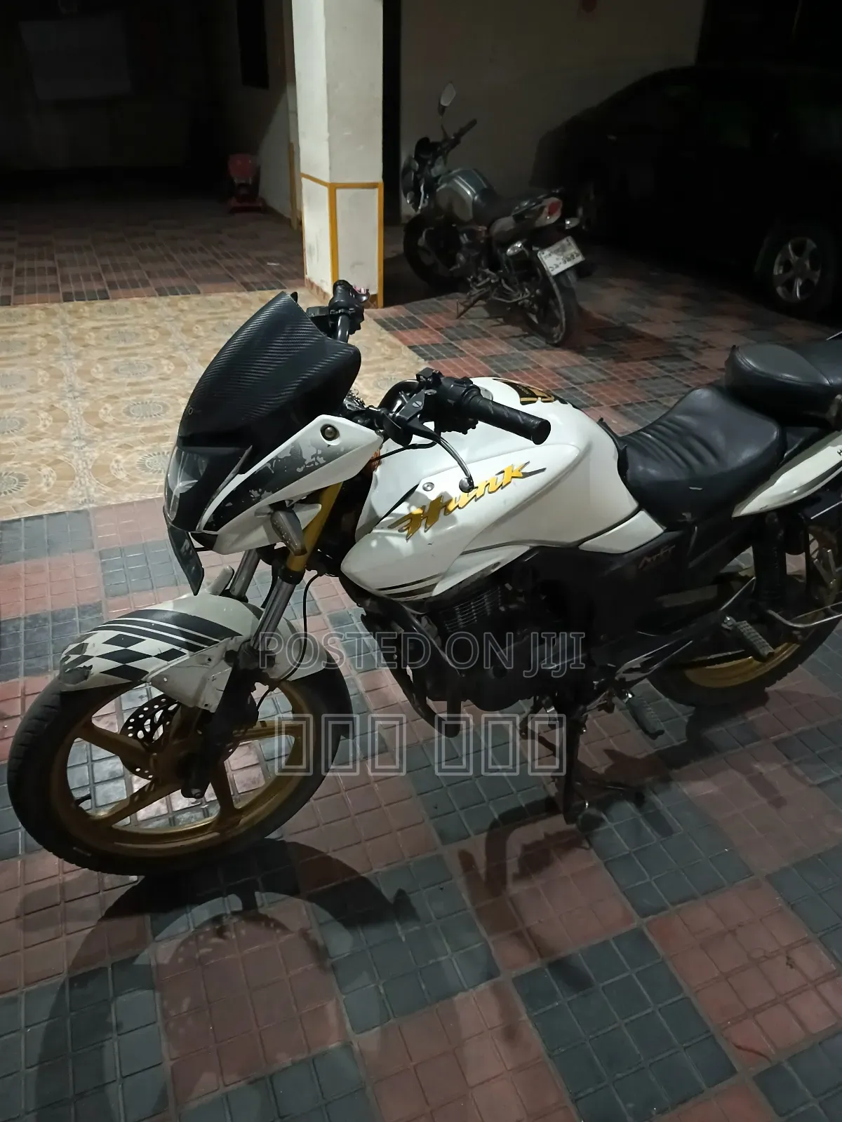 Hero Hunk 2019 White