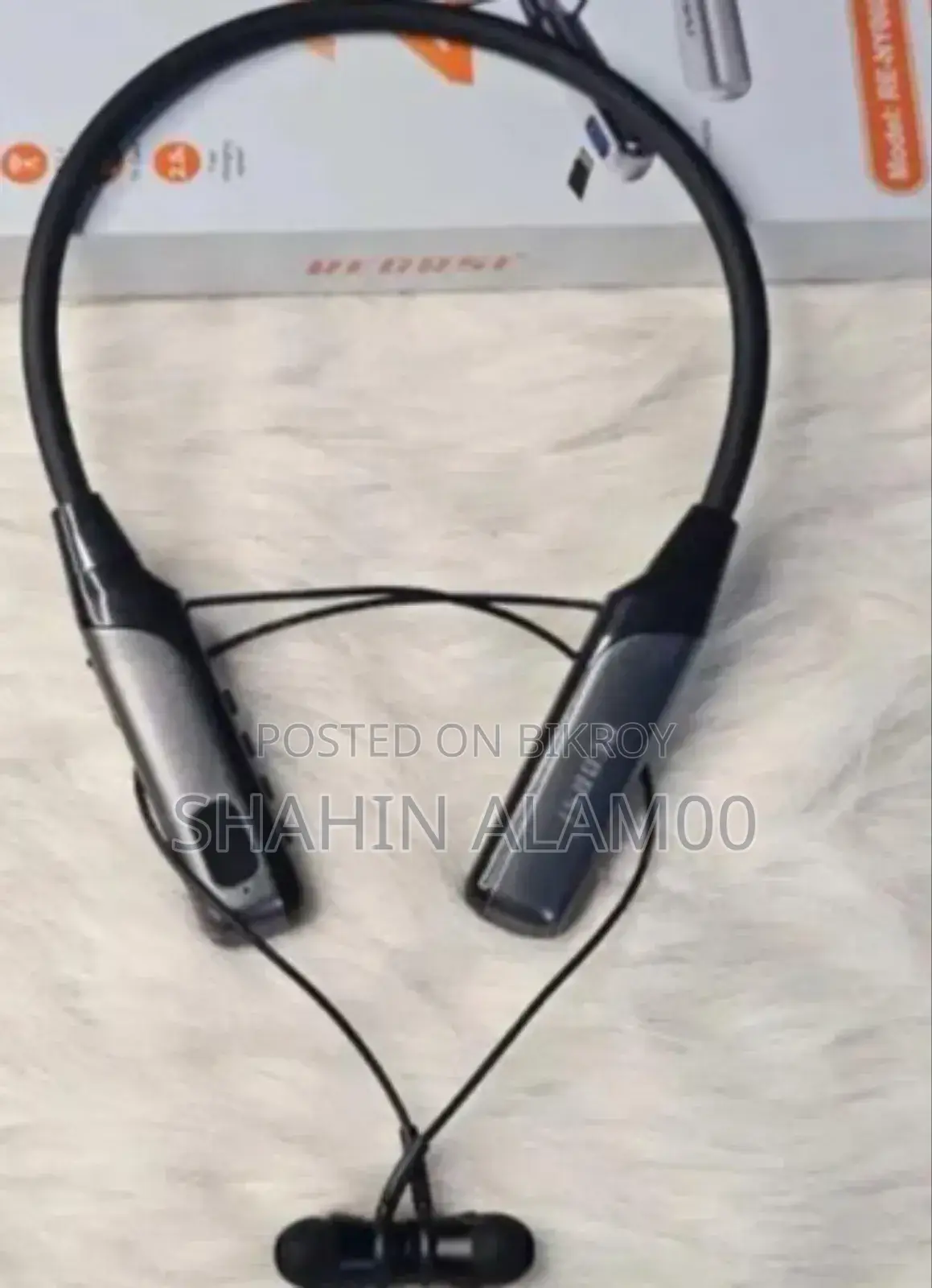 Recrsi Re-Ny060 200 Hours Bluetooth Neckband