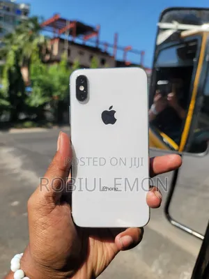 Photo - Apple iPhone XS 256 GB White