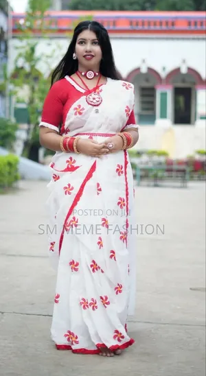Elegant Lace Work Georgette Saree