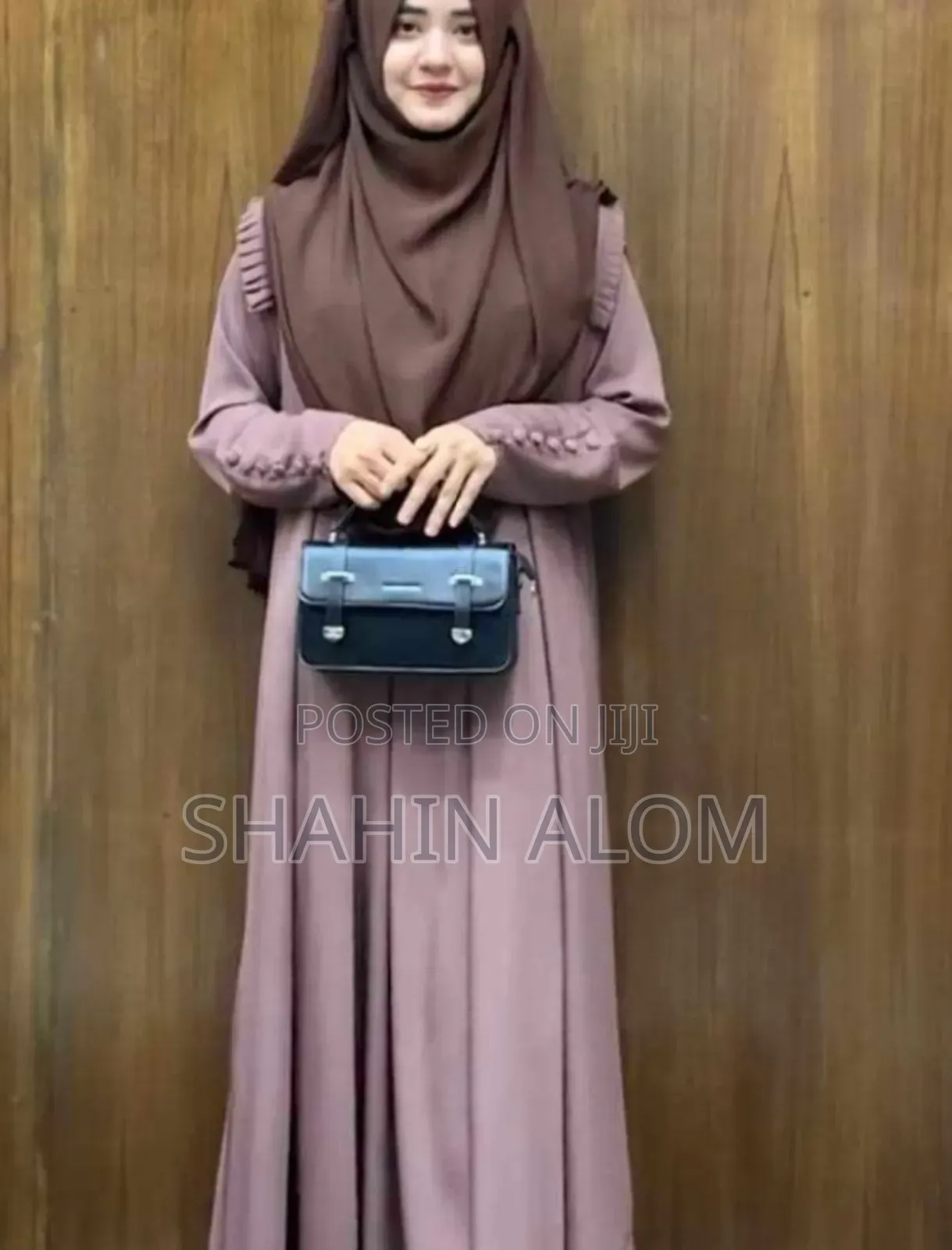 Aiza Borkha(হিজাবসহ