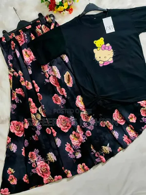 Photo - দুবাই চেরি প্রিন্টের স্কার্ট গেঞ্জি সেট
R