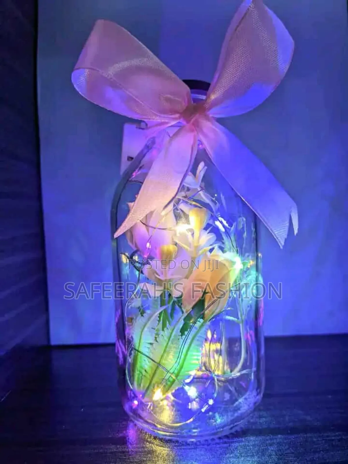 Glass Light With Flower
Oph