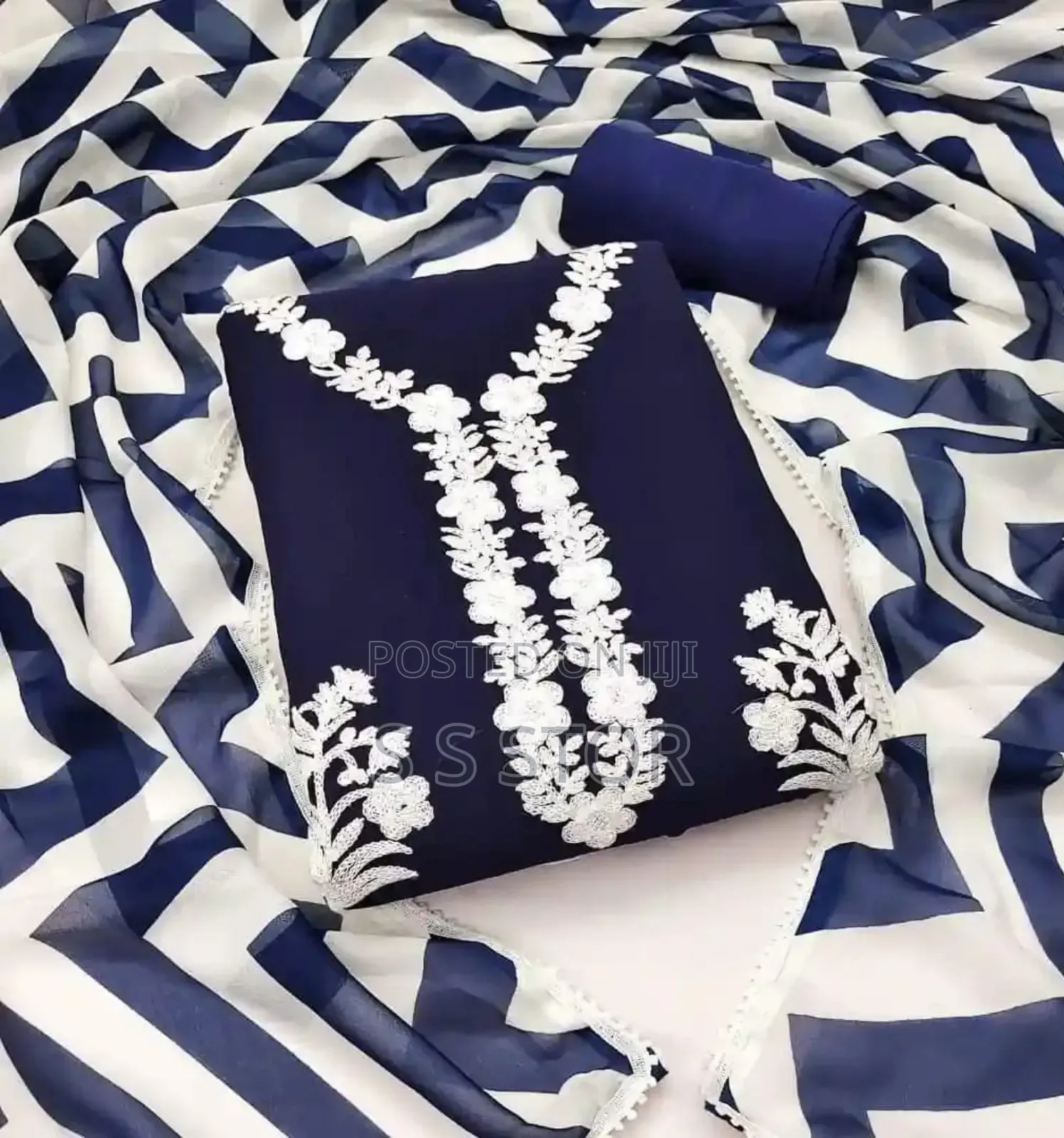 কাশ্মীরী আড়ি এম্ব্রডারী থ্রি-পিচ আপডেট কালেকশন আপুদের জন্যও