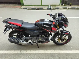 Photo - Bajaj Pulsar 150 2019 Black