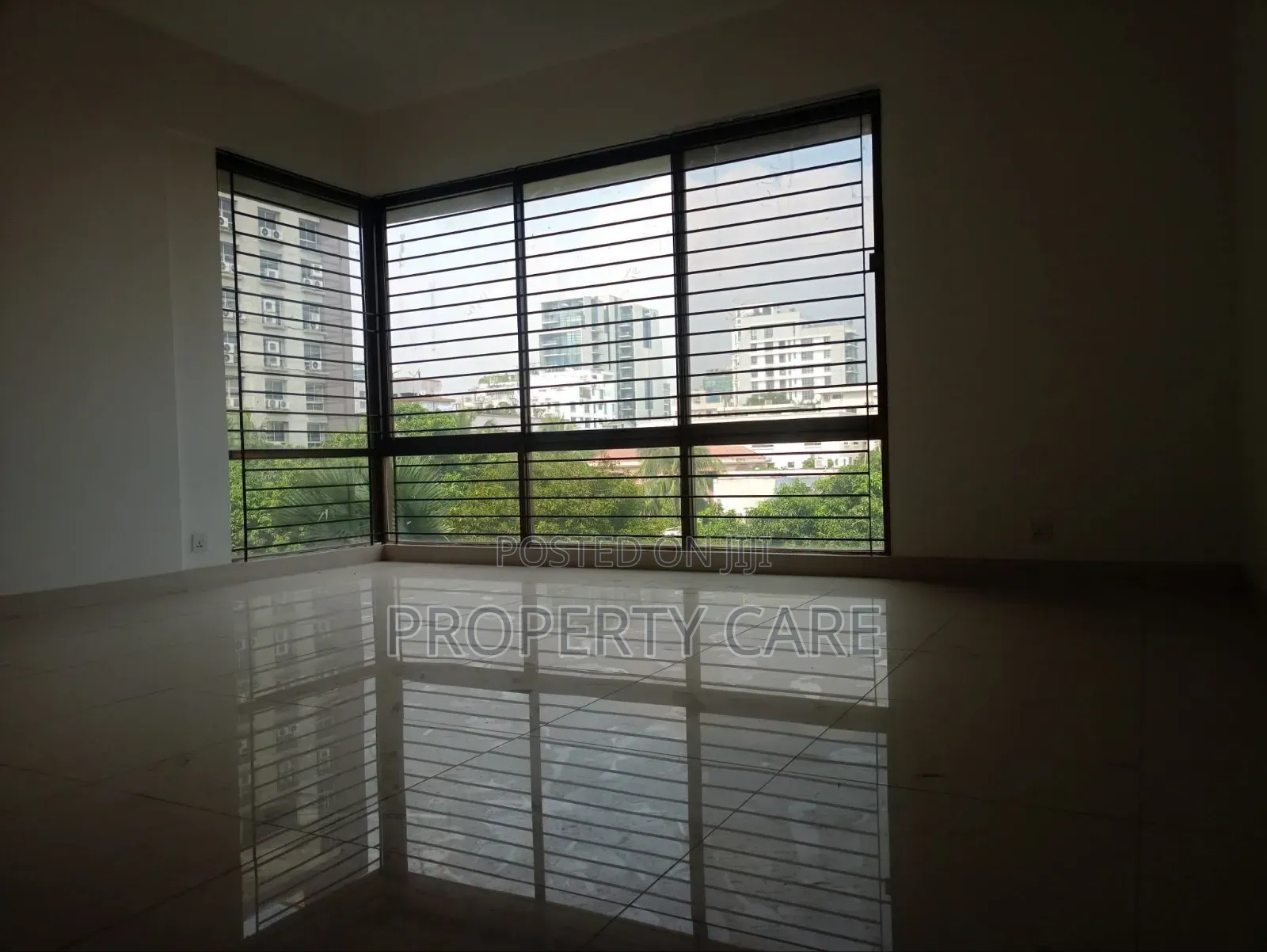 4bdrm Apartment in Gulshan for Rent